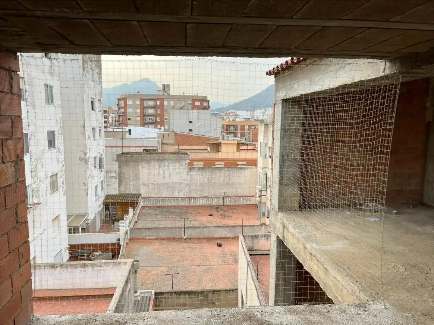 Vista exterior de Casa adosada en venda en La Vall d'Uixó, Castellón