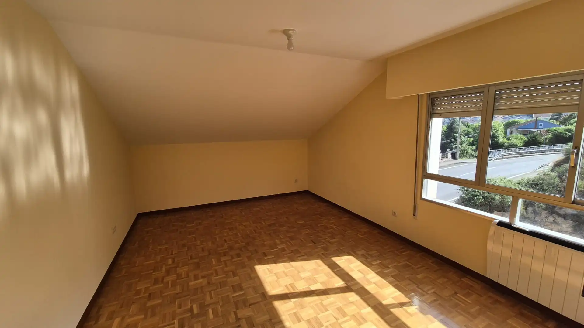 Living room of Flat for rent in Ourense Capital   with Heating, Oven and Washing machine