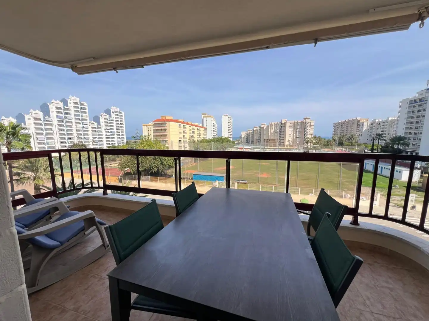 Apartamento con terraza en alquiler en Calle de La Rioja, imagen 3