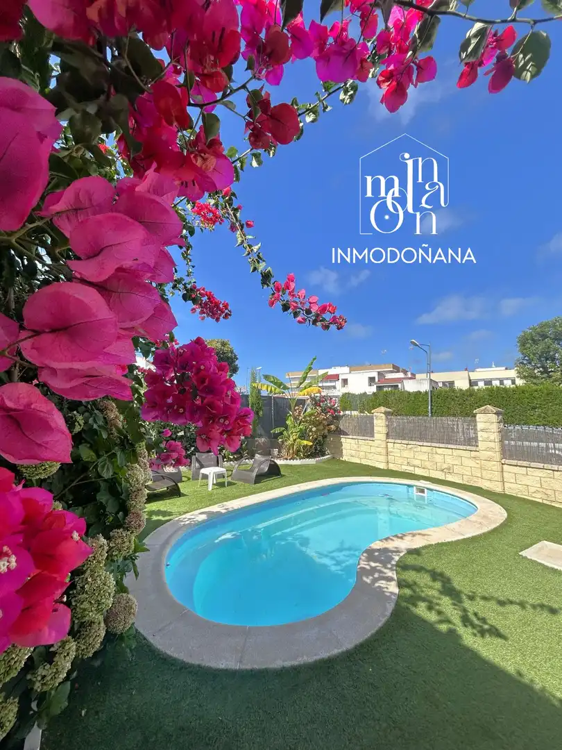 Swimming pool of Houses for sale in Almonte  with Air Conditioner, Heating and Private garden