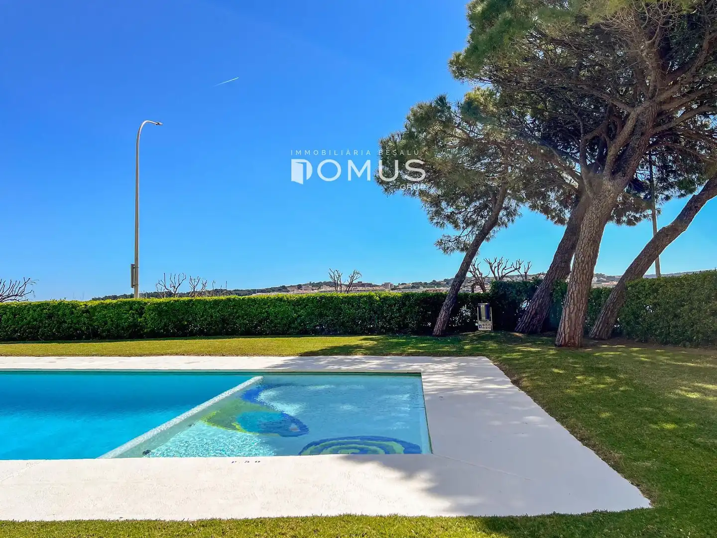 Piscina de Pis de lloguer en L'Escala amb Piscina, Moblat i Forn