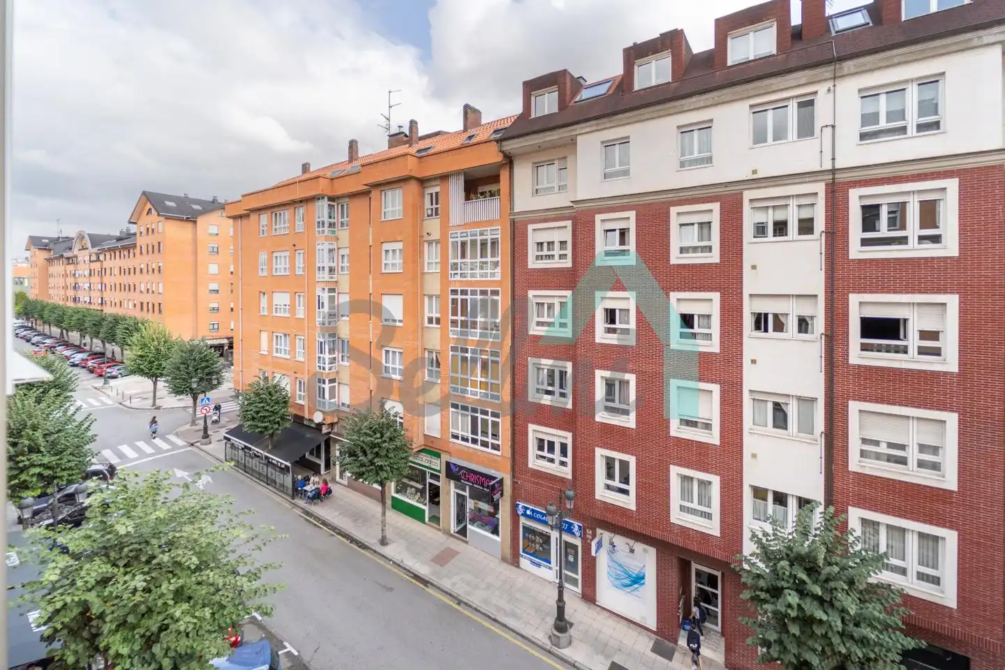 Vista exterior de Piso para compartir en Oviedo  con Calefacción y Amueblado
