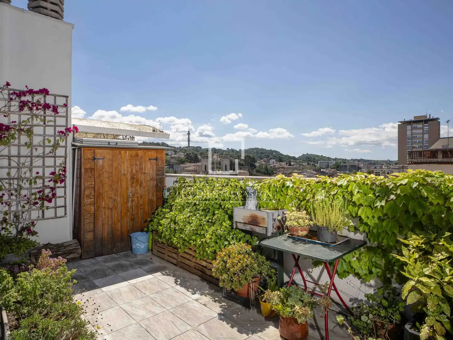 Terrasse von Dachboden zum Verkauf in Girona mit Klimaanlage, Heizung und Terrasse