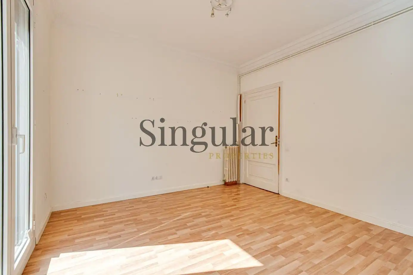Habitación de Piso en venta en Barcelona con Calefacción y Alarma