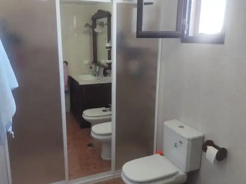 Bany de Casa adosada en venda en Ronda amb Traster i Moblat