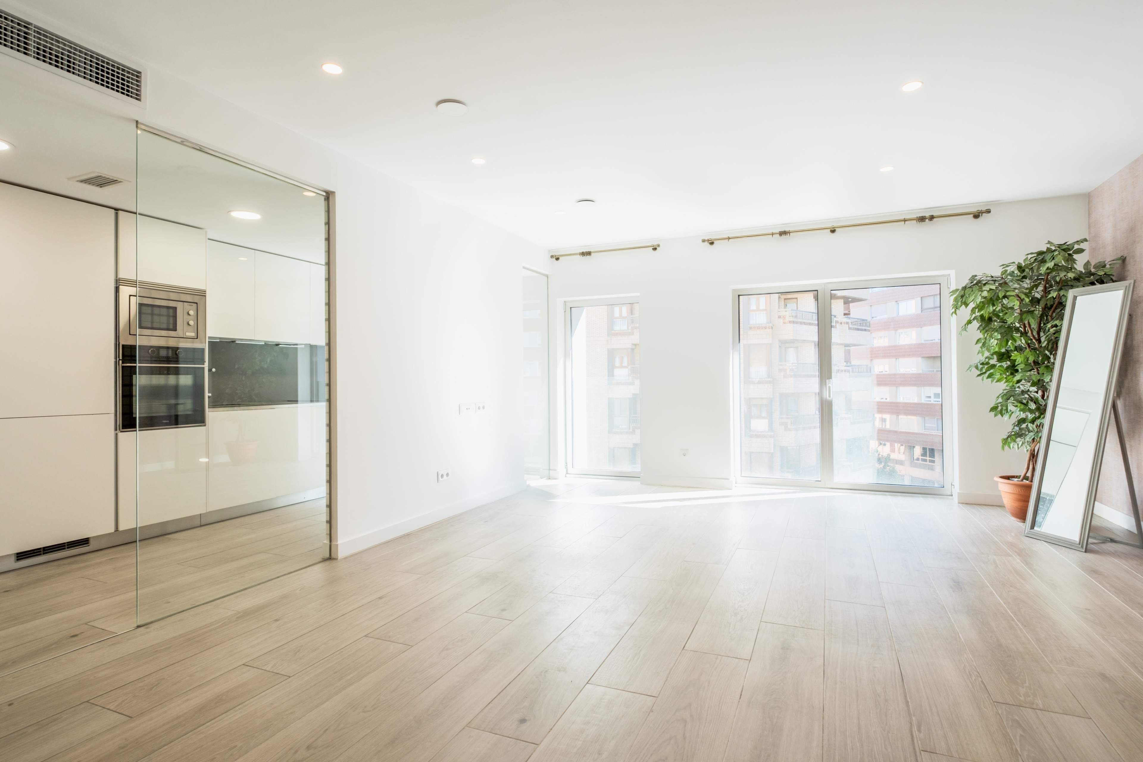 Living room of Flat to rent in  Zaragoza Capital  with Air Conditioner, Heating and Storage room