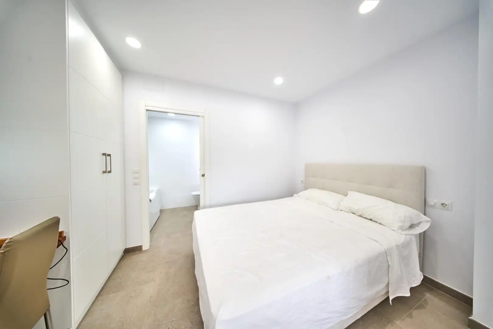 Dormitori de Casa o xalet en venda en Marbella amb Jardí privat, Terrassa i Traster