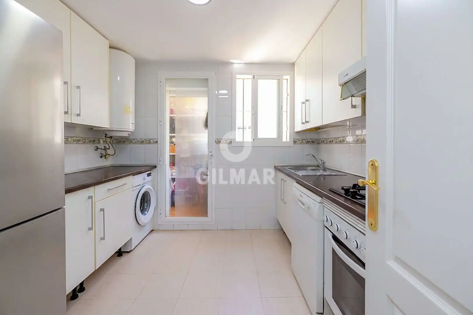 Cocina de Piso en venta en Casares con Jardín privado, Trastero y Piscina