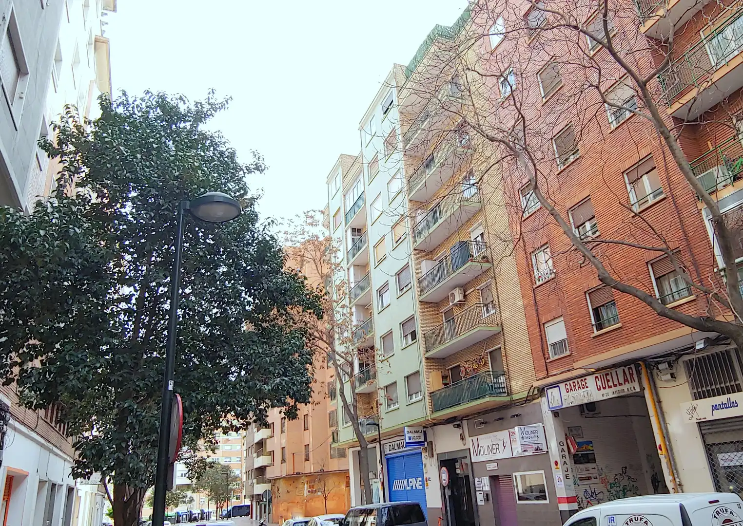 Vista exterior de Pis de lloguer en Zaragoza amb Calefacció, Terrassa i Moblat