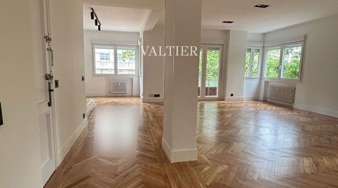 Photo 2 of Flat for rent in Calle de Orense, Castillejos - Cuzco, Madrid Capital