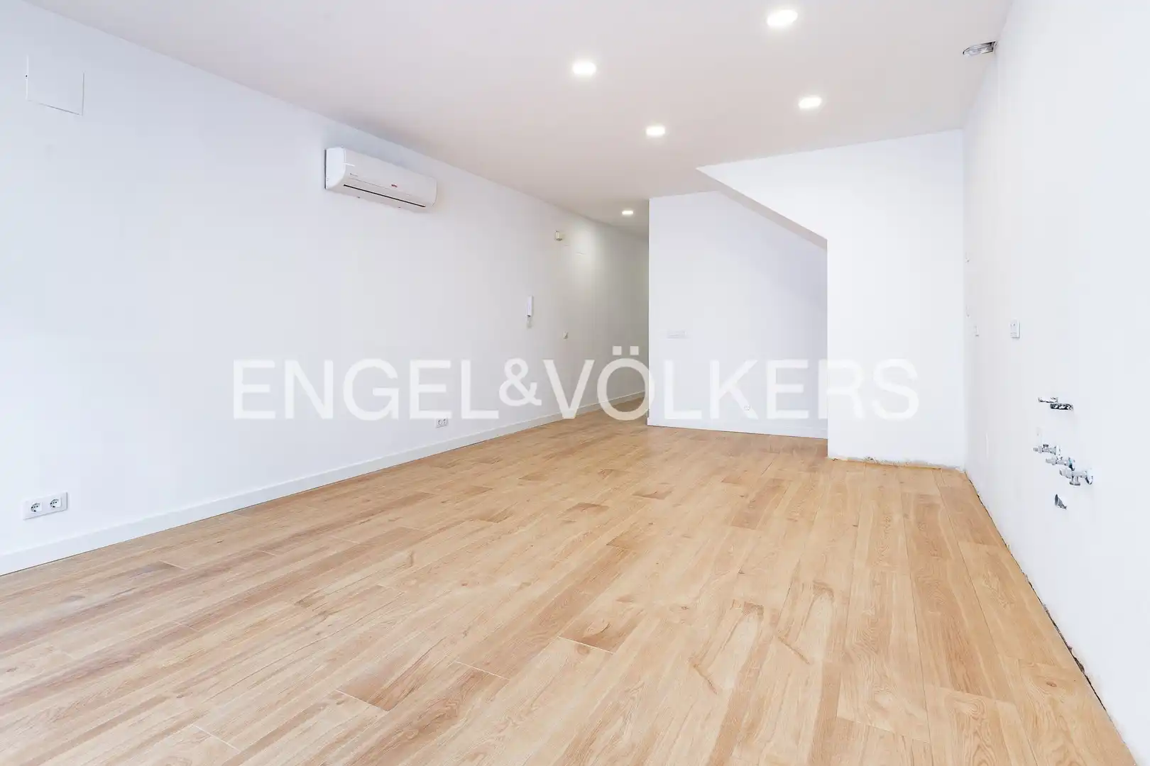 Sala de estar de Casa o chalet en venta en Mataró con Aire acondicionado, Calefacción y Trastero