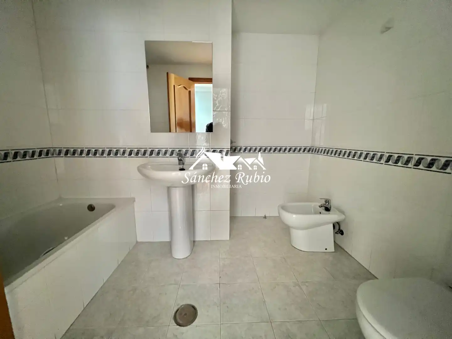Bany de Casa adosada en venda en Galapagar amb Calefacció, Jardí privat i Parquet
