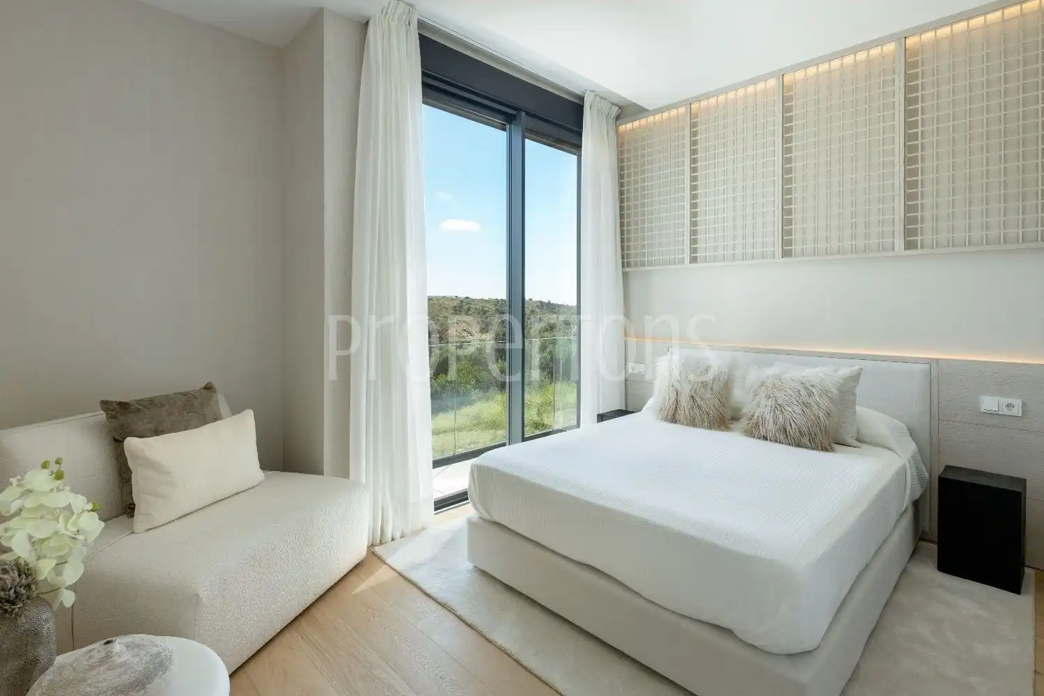 Bedroom of Detached homes for sale in Marbella