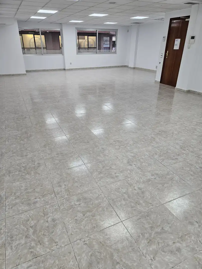 Büro zur Miete in Alicante / Alacant mit Klimaanlage und Heizung