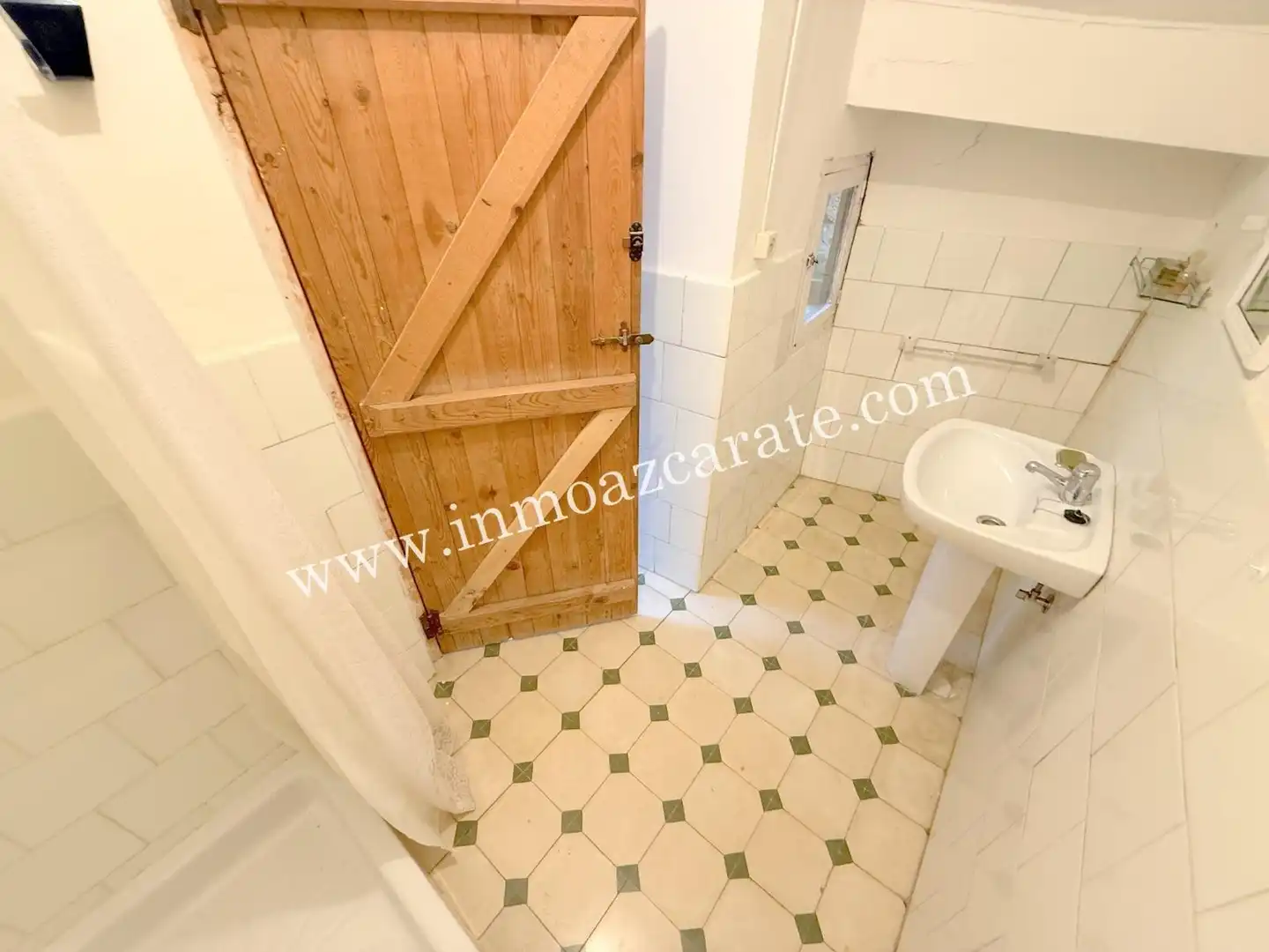 Bathroom of Houses for sale in Guesálaz / Gesalatz  with Storage room and Balcony