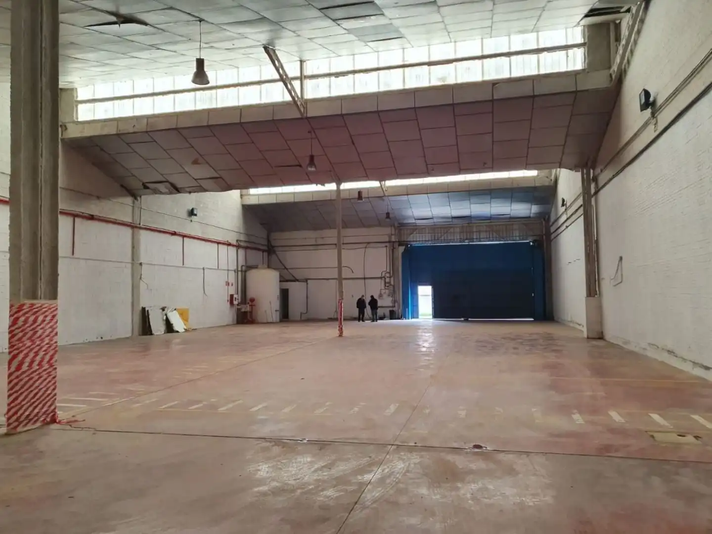 Nave industrial de alquiler en Sevilla