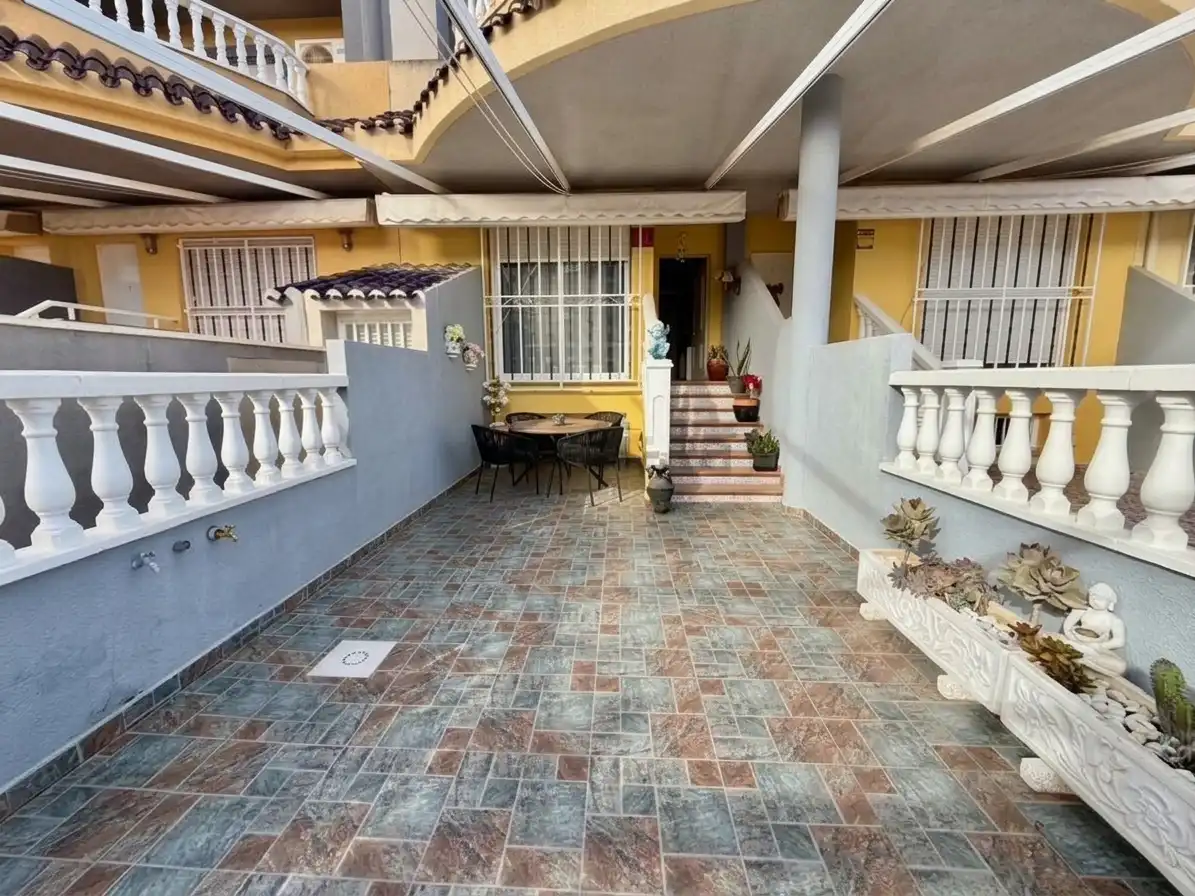 Außenansicht von Maisonette zum Verkauf in Centro