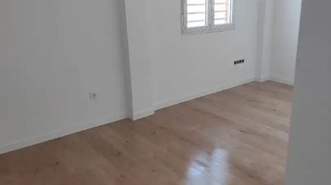 Foto 3 de Piso en venta en Avenida de la Estación, 22, Cármenes - Ríos, Atarfe