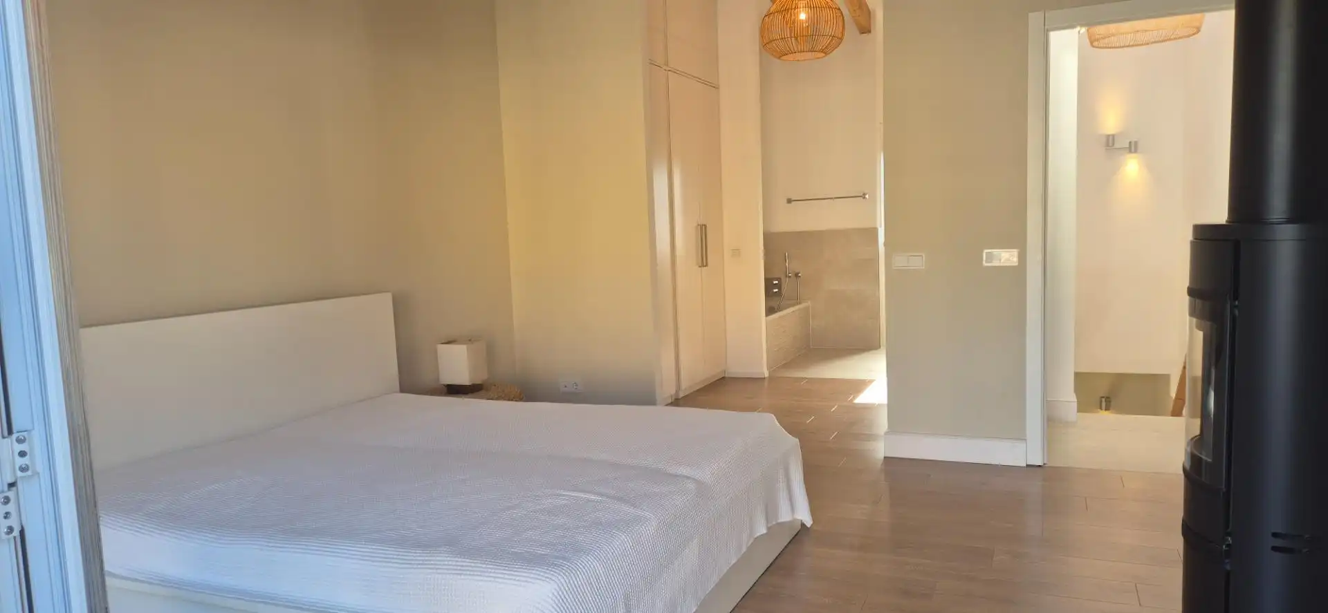 Habitación de Finca rústica en venta en Alaró con Aire acondicionado, Calefacción y Terraza