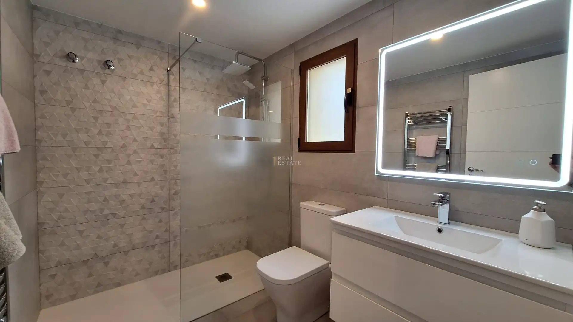 Baño de Casa o chalet en venta en Alcalalí con Aire acondicionado, Calefacción y Terraza