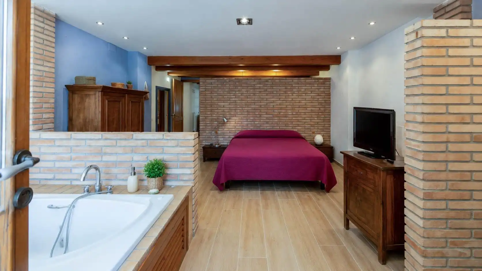 Habitación de Finca rústica en venta en El Bruc con Calefacción y Terraza