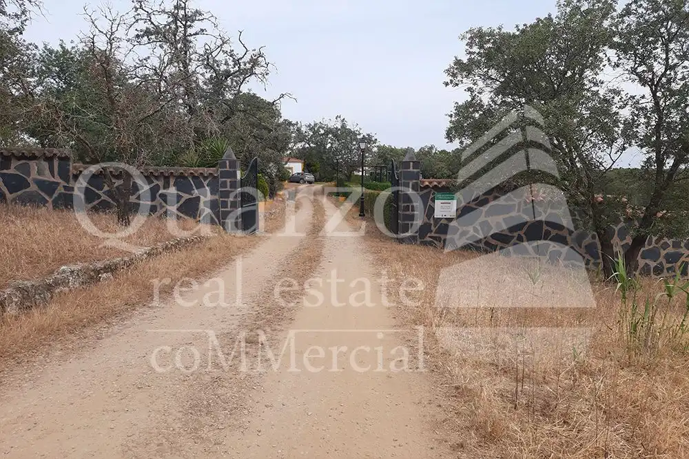 Finca rústica en venda en Herrera de Alcántara