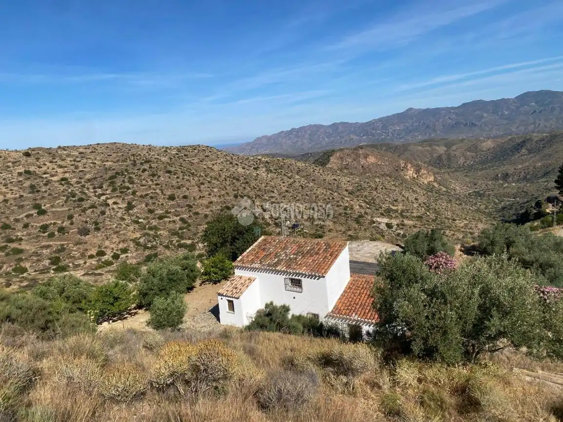 Vista exterior de Finca rústica en venda en Bédar amb Aire condicionat, Jardí privat i Moblat