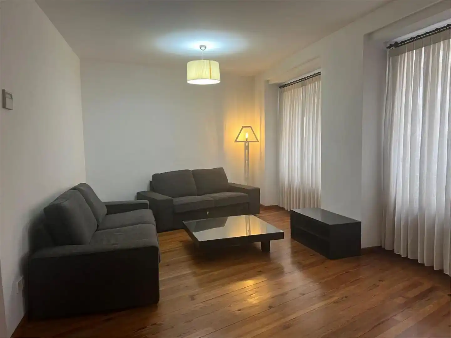 Wohnzimmer von Wohnung zur Miete in  Valencia Capital mit Klimaanlage und Balkon