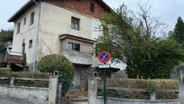 Vista exterior de Casa adosada en venda en Laudio / Llodio amb Calefacció, Terrassa i Traster