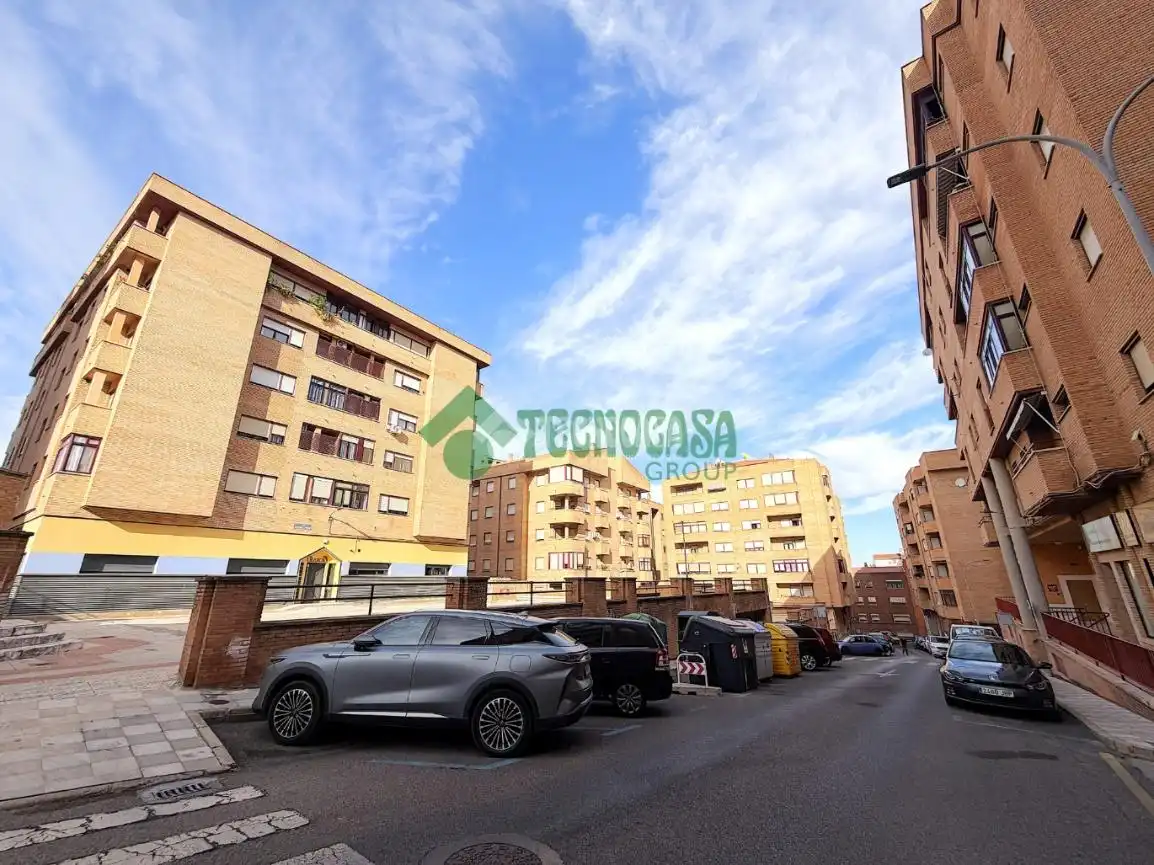 Exterior view of Flat for sale in Cuenca  with Air Conditioner, Heating and Terrace