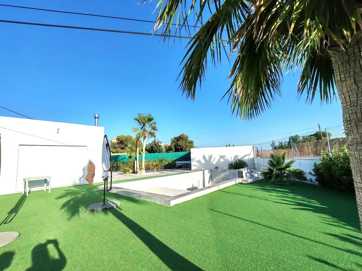 Jardín de Casa o chalet en venta en Elche / Elx con Aire acondicionado, Calefacción y Jardín privado
