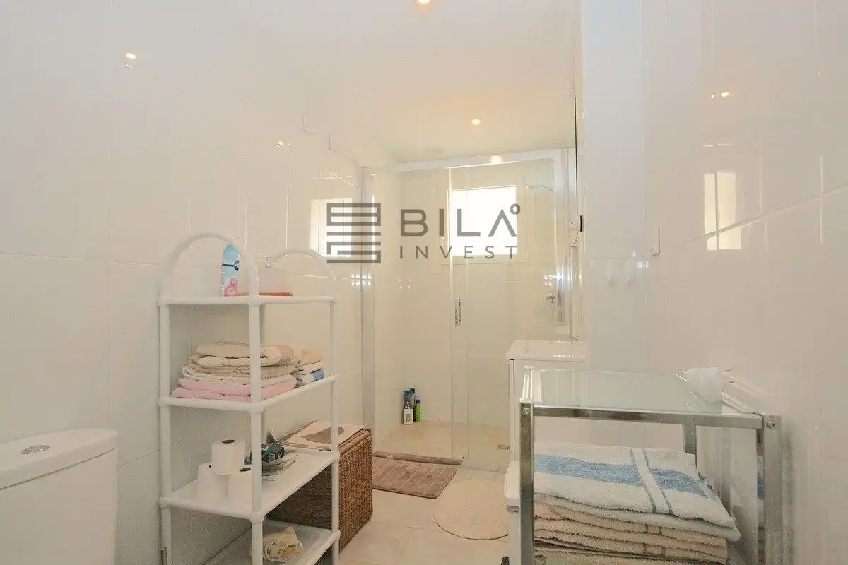 Bany de Casa o xalet en venda en Mijas amb Aire condicionat, Terrassa i Traster