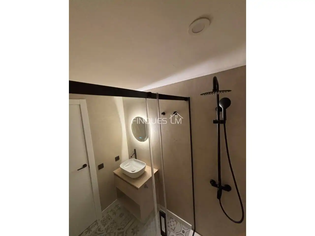 Baño de Piso en venta en Tordera con Calefacción, Parquet y Trastero