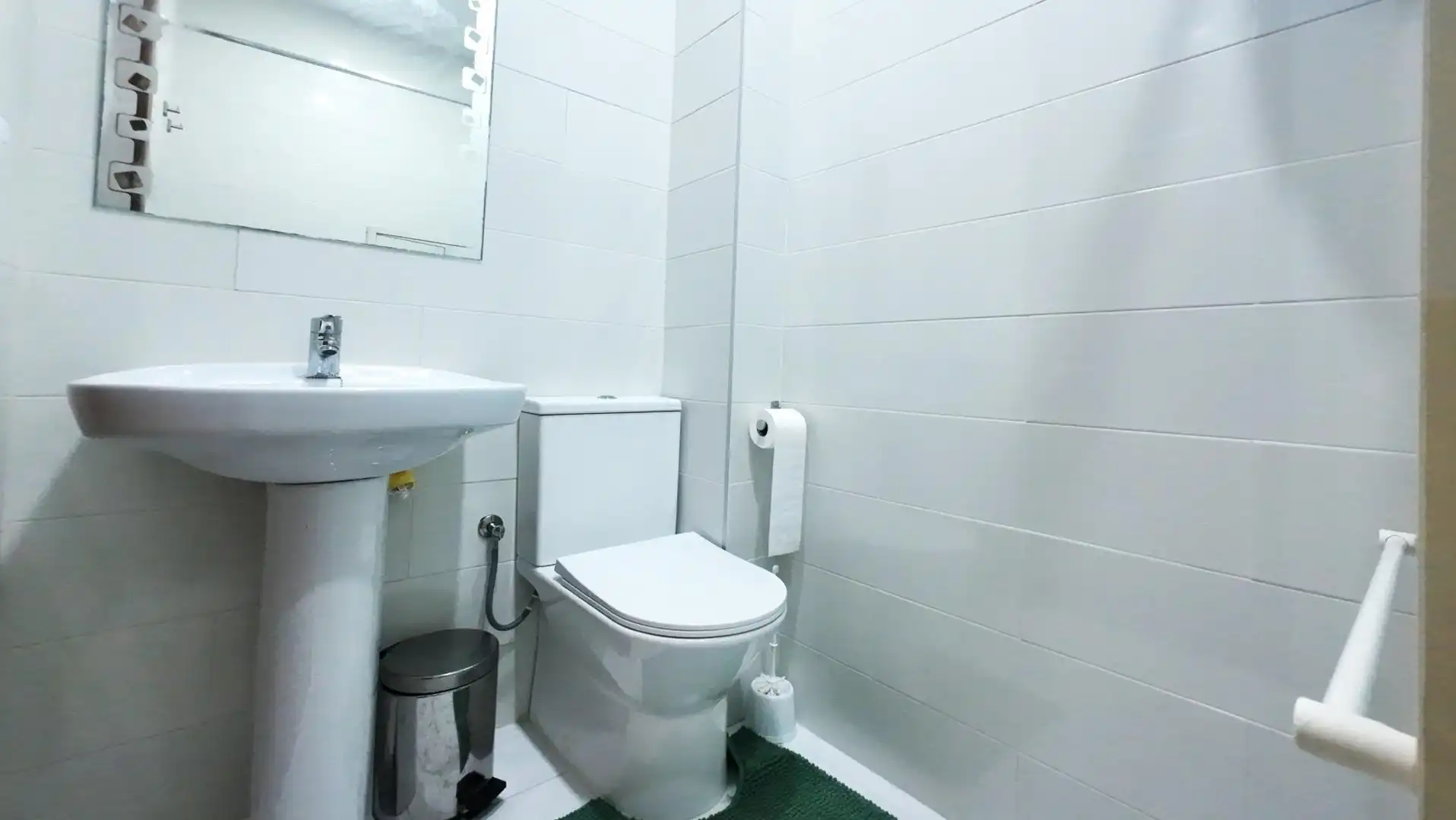 Bathroom of Flat for sale in Figueres  with Heating