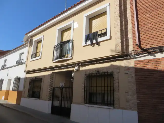 Vista exterior de Piso en venta en Pozuelo de Calatrava