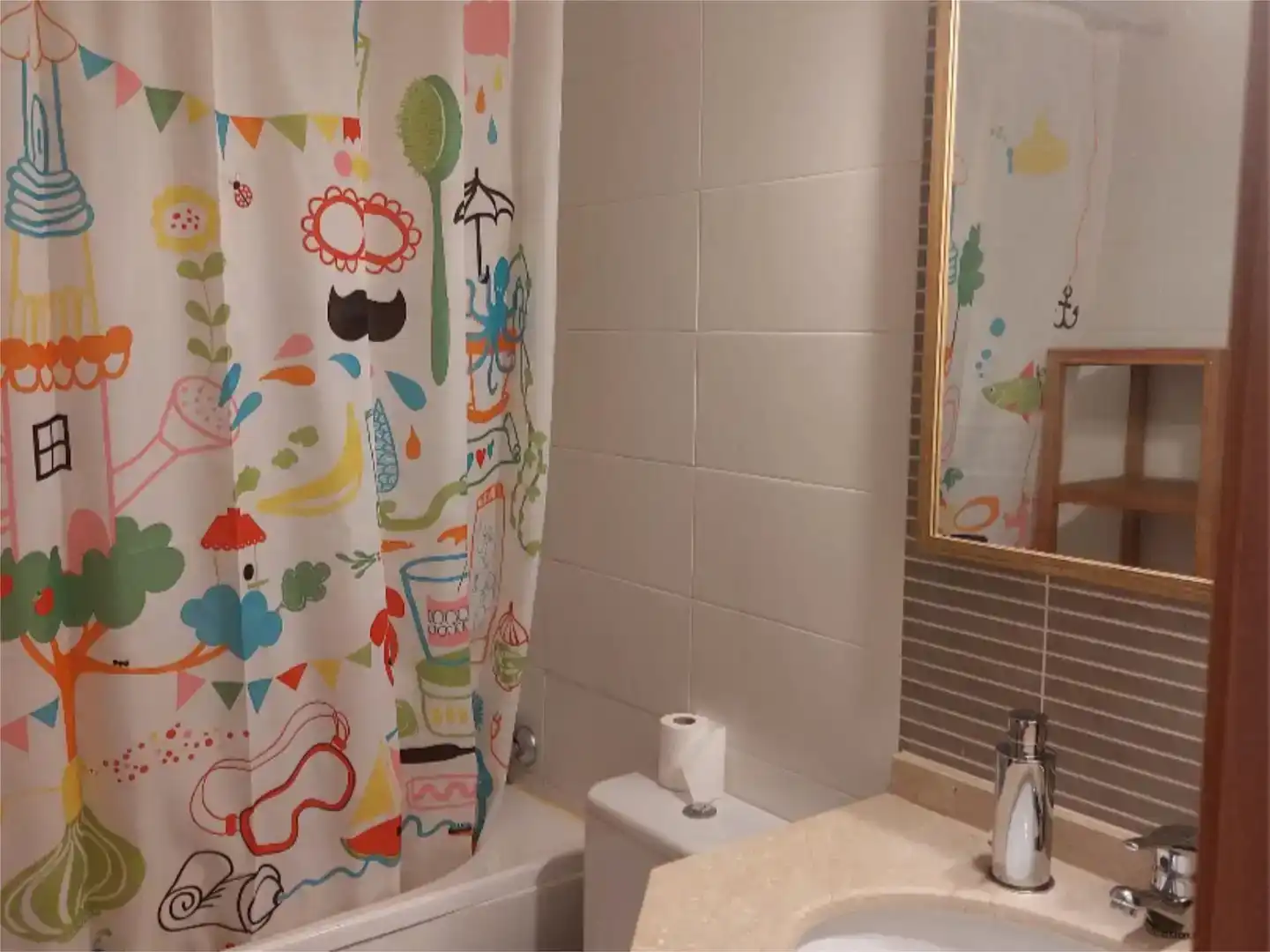 Bany de Casa o xalet de lloguer en Vélez-Málaga amb Aire condicionat, Piscina i Balcó