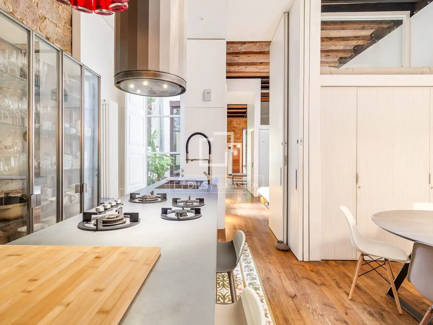 Cocina de Piso en venta en Barcelona con Aire acondicionado, Calefacción y Jardín privado