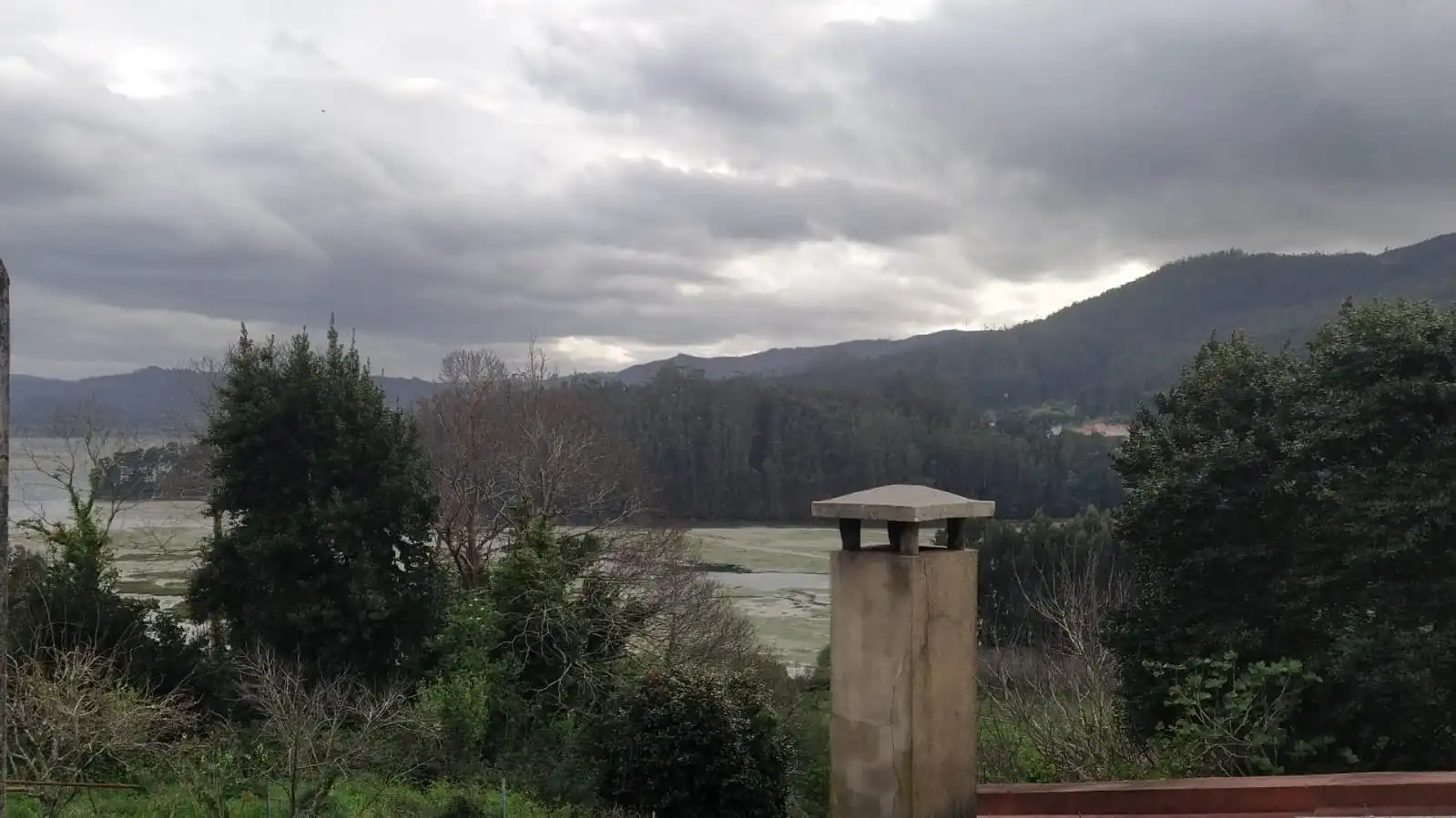 Jardí de Casa o xalet en venda en Cariño amb Jardí privat, Parquet i Terrassa
