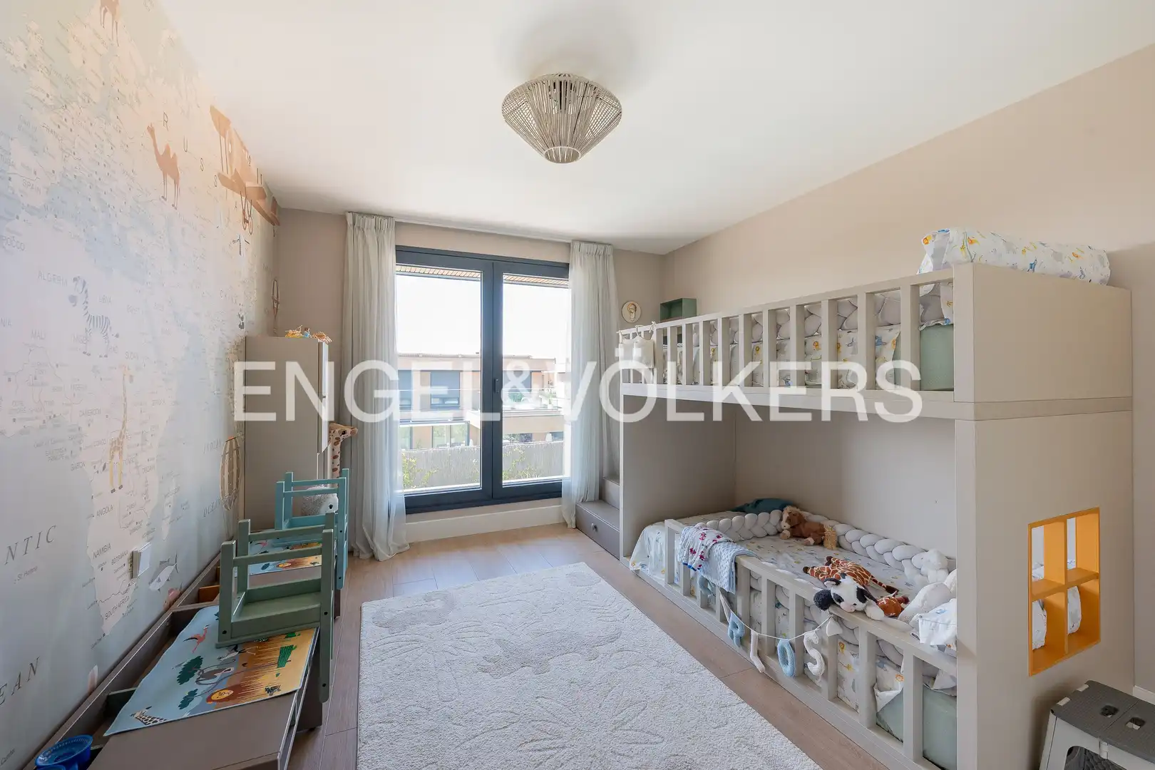Habitación de Casa o chalet en venta en Las Rozas de Madrid con Aire acondicionado, Calefacción y Jardín privado