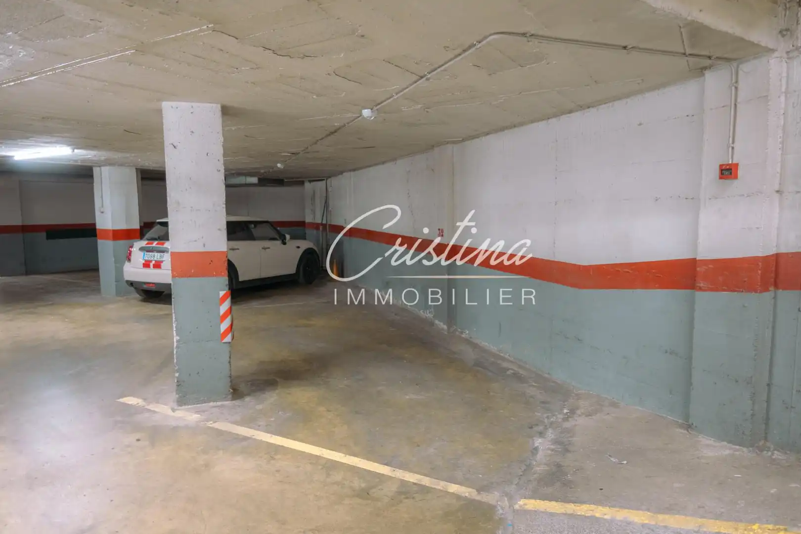 Parkplatz von Wohnungen zum Verkauf in Girona mit Heizung, Terrasse und Alarm