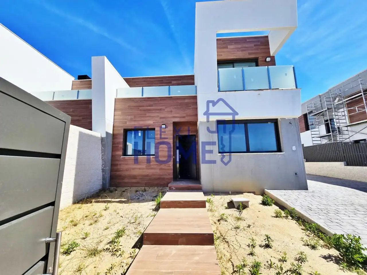 Vista exterior de Casa adosada en venta en Villaviciosa de Odón con Calefacción, Jardín privado y Terraza