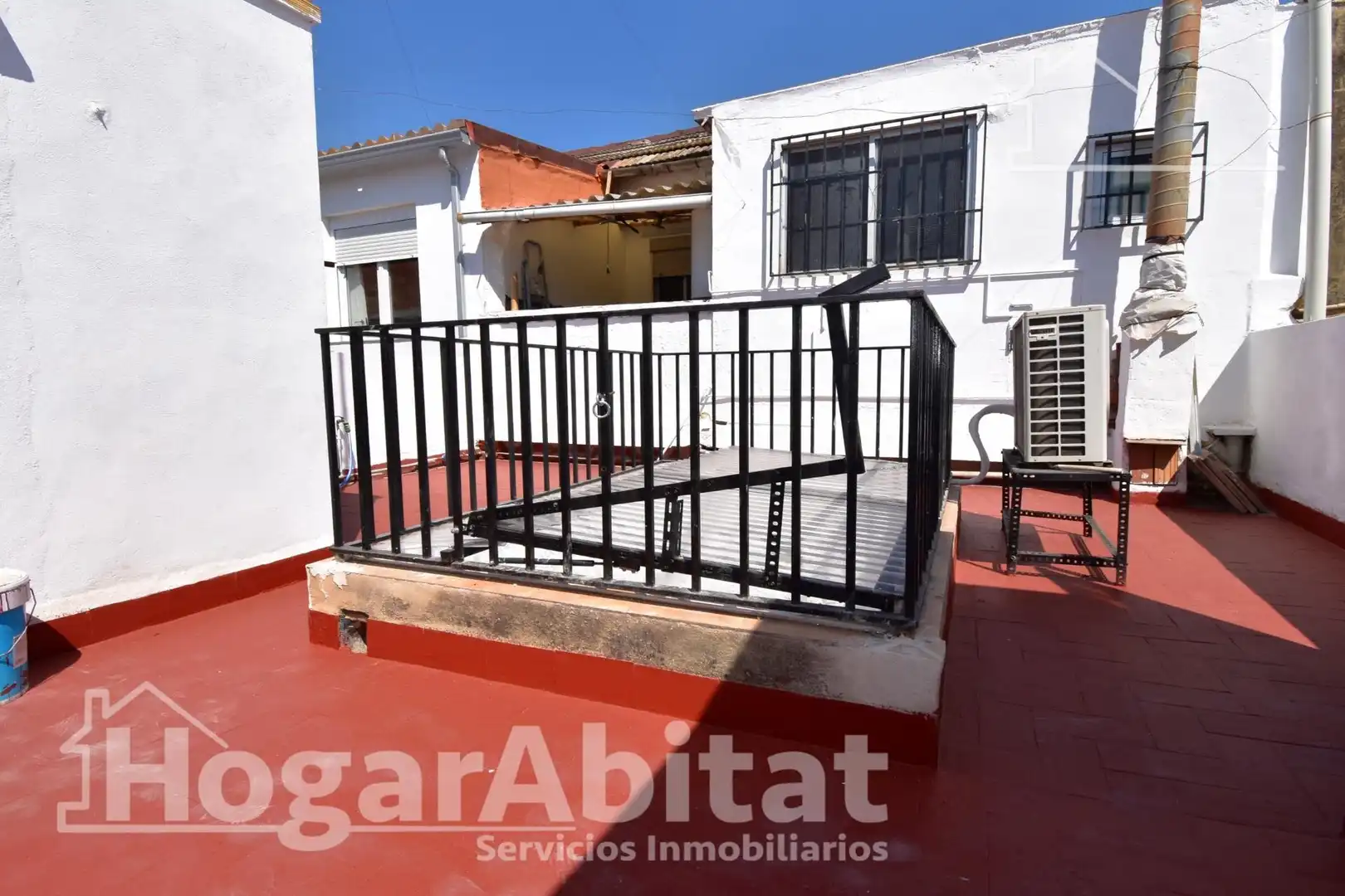 Vista exterior de Piso en venta en Catarroja con Aire acondicionado, Calefacción y Terraza