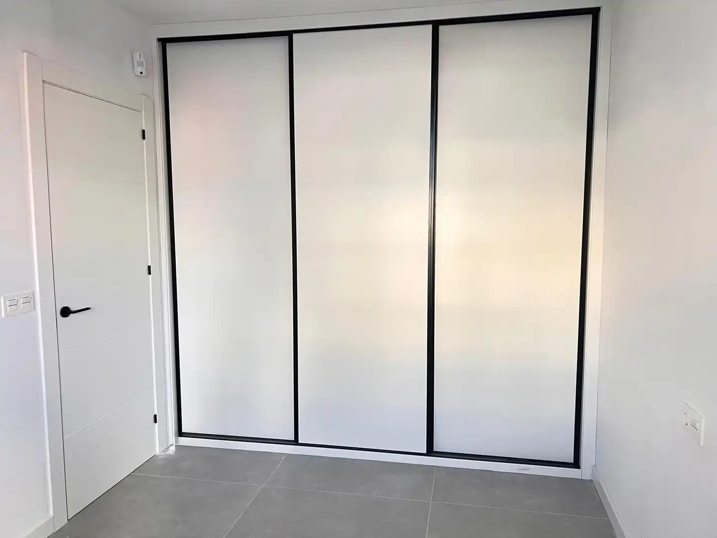 Bedroom of Apartments for sale in Torremolinos  with Air Conditioner and Balcony