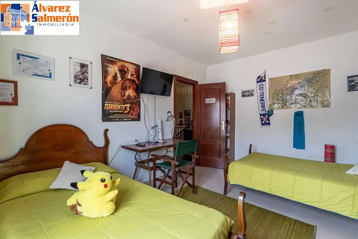 Casa aparellada amb terrassa en venda a Camino del Cementerio, imagen 22