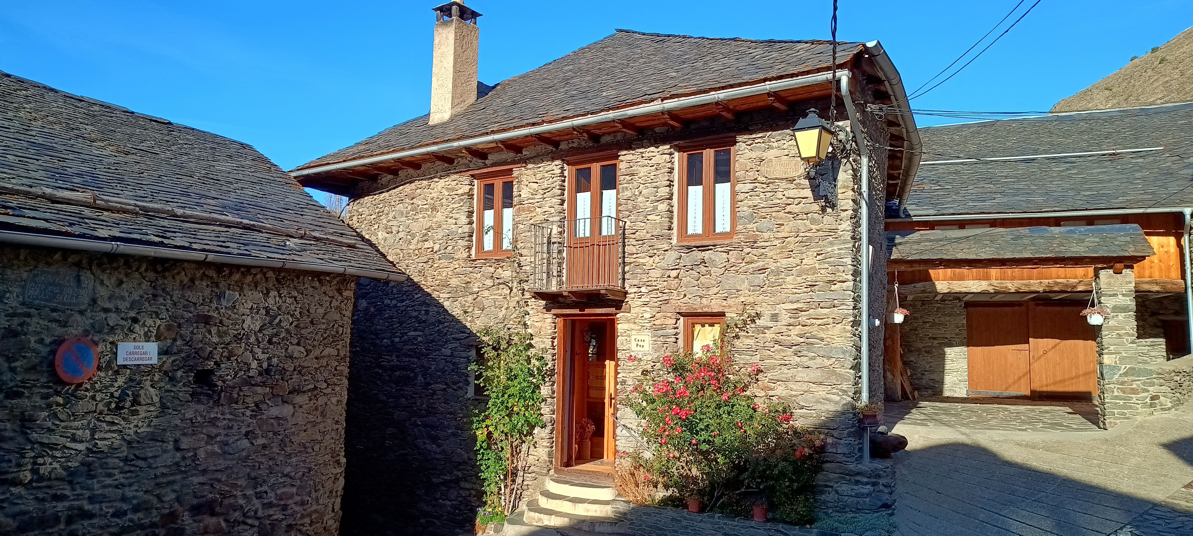 Exterior view of House or chalet for sale in Lladorre  with Heating, Parquet flooring and Terrace