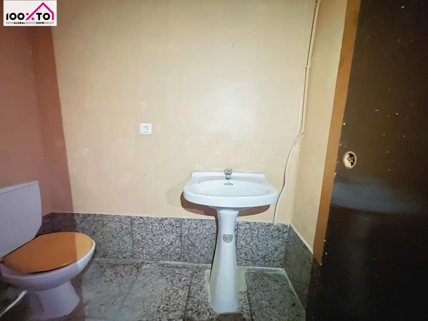 Baño de Local en venta en Valencia