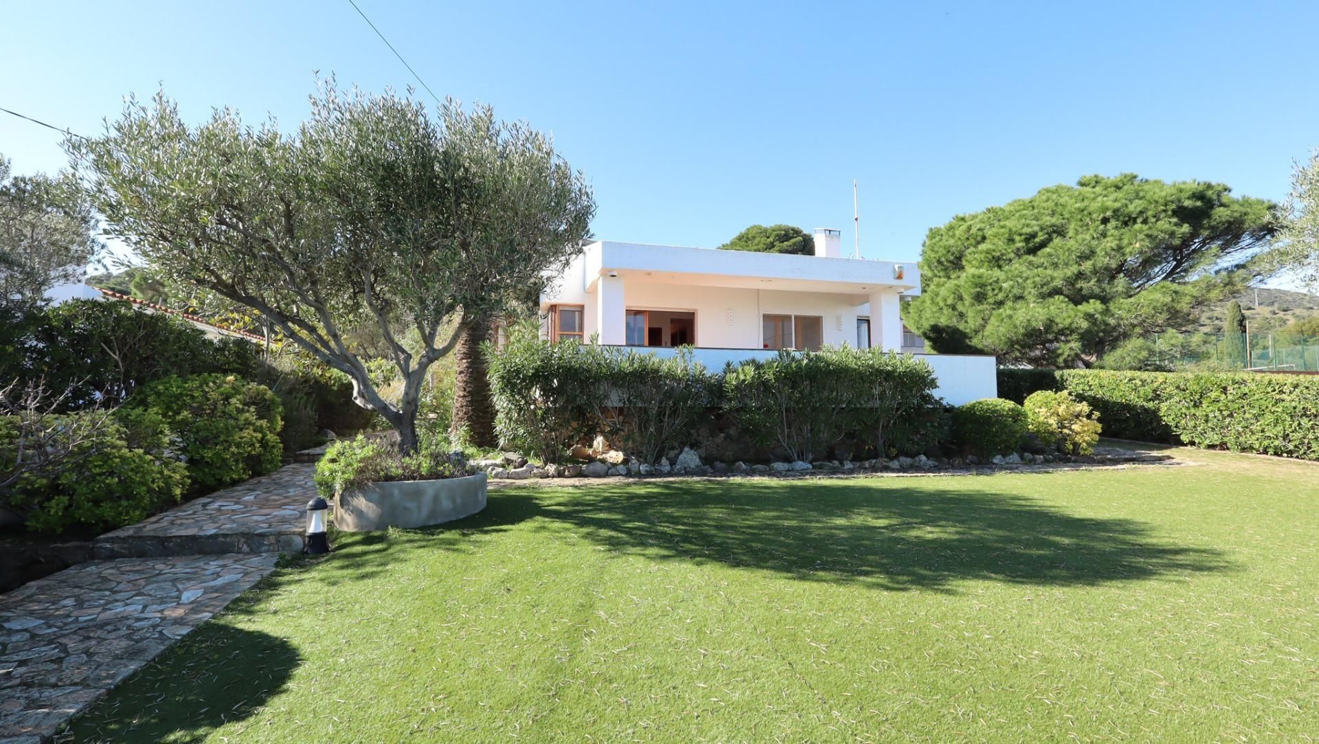 Garden of Houses for sale in El Port de la Selva  with Private garden
