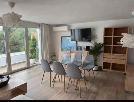 Menjador de Àtic de lloguer en Málaga Capital amb Terrassa i Moblat