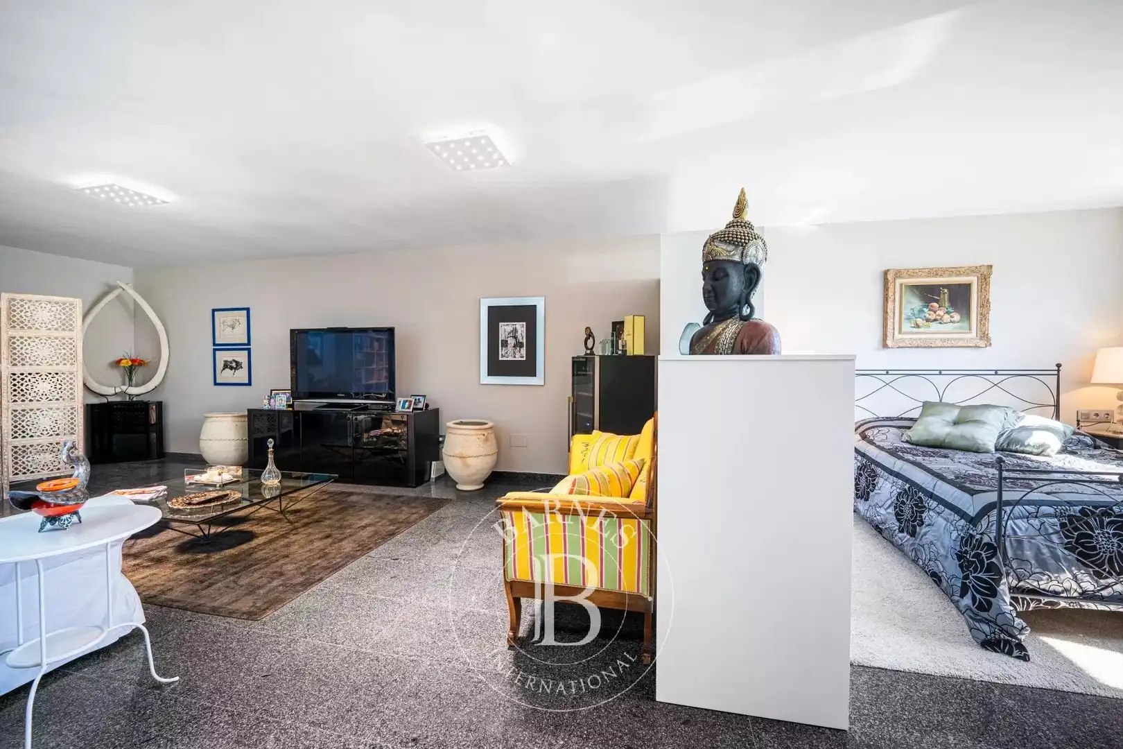 Sala d'estar de Casa o xalet en venda en Marbella amb Aire condicionat, Calefacció i Piscina