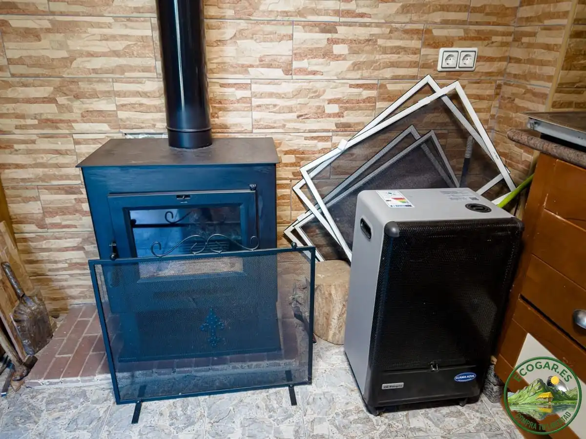 Houses for sale in Toreno  with Heating, Parquet flooring and Furnished
